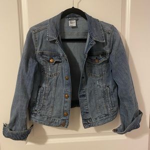 Cropped distressed denim jacket
